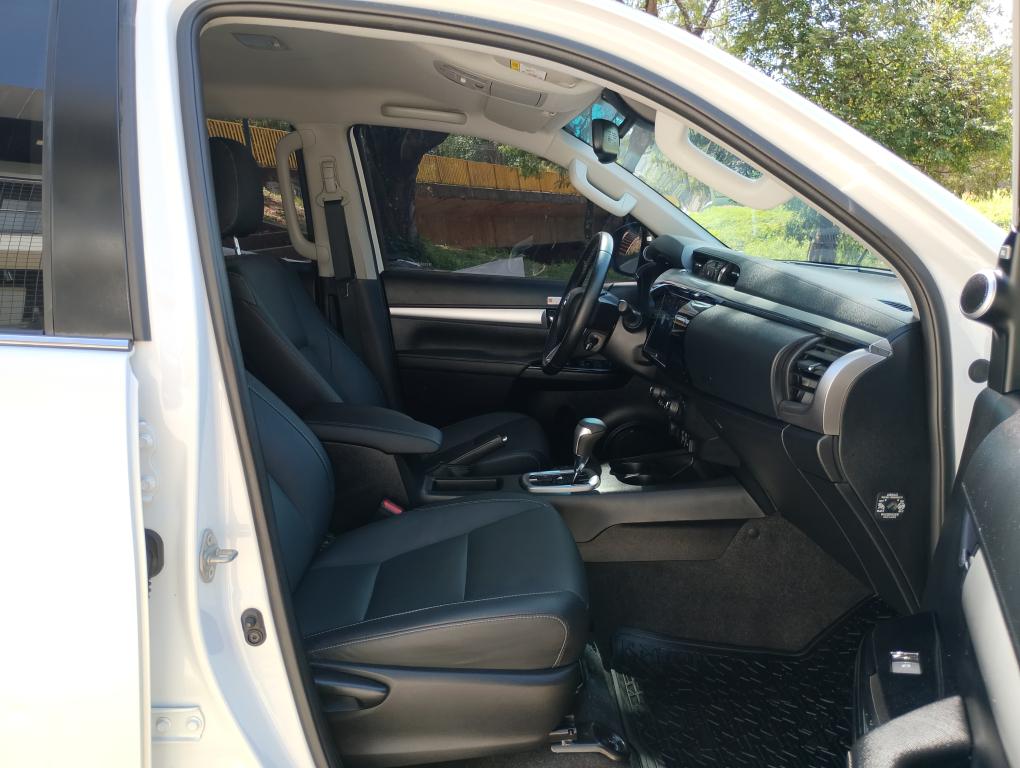 TOYOTA Hilux Caminhonete - Foto