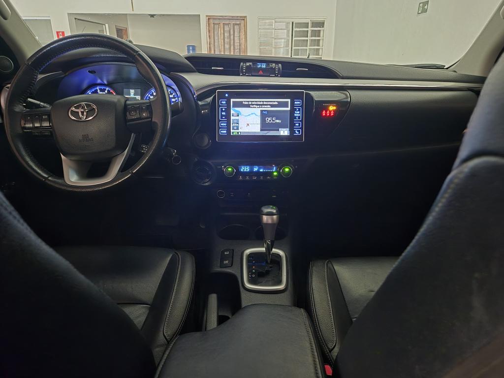 TOYOTA Hilux Caminhonete - Foto