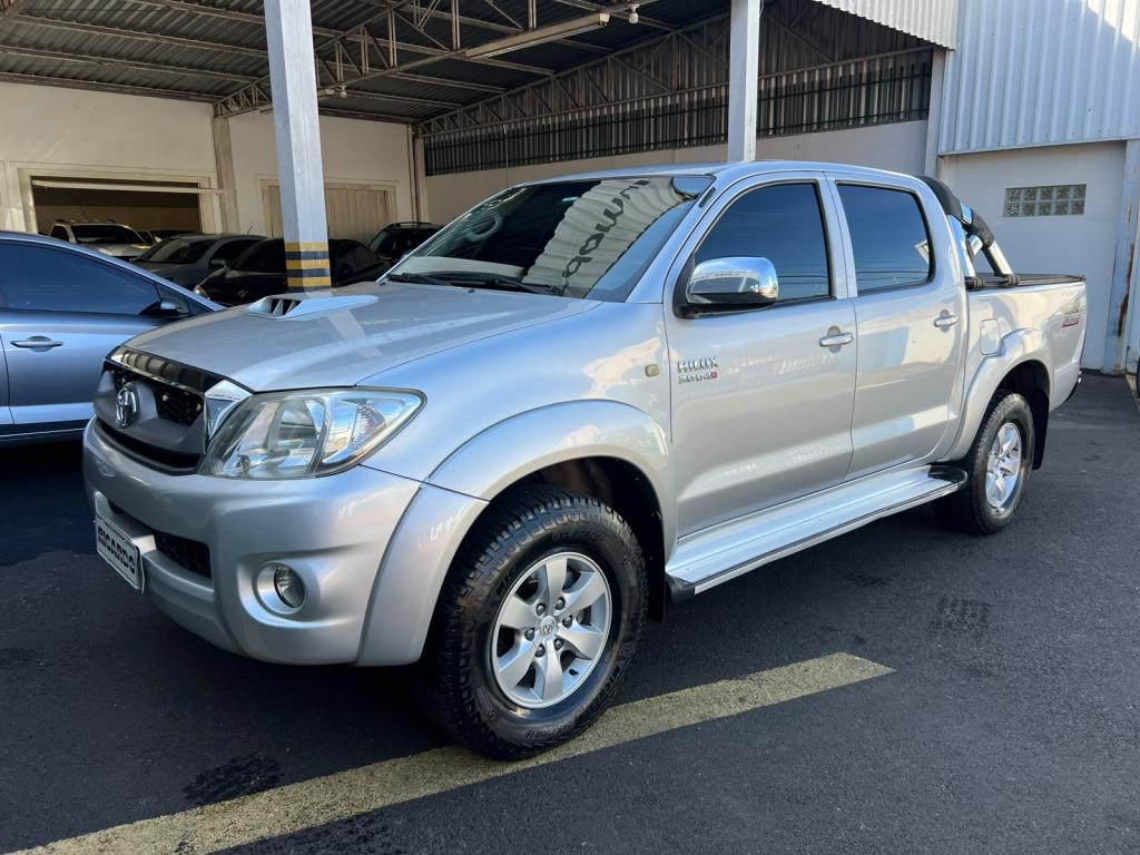 TOYOTA Hilux Caminhonete
