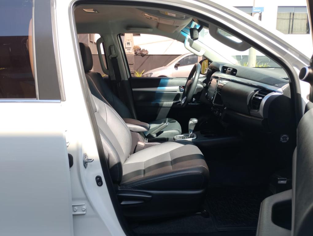 TOYOTA Hilux Caminhonete - Foto
