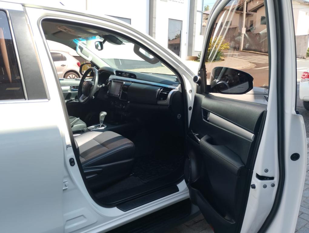 TOYOTA Hilux Caminhonete - Foto