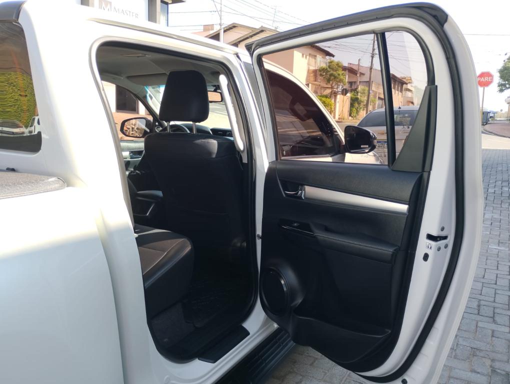 TOYOTA Hilux Caminhonete - Foto