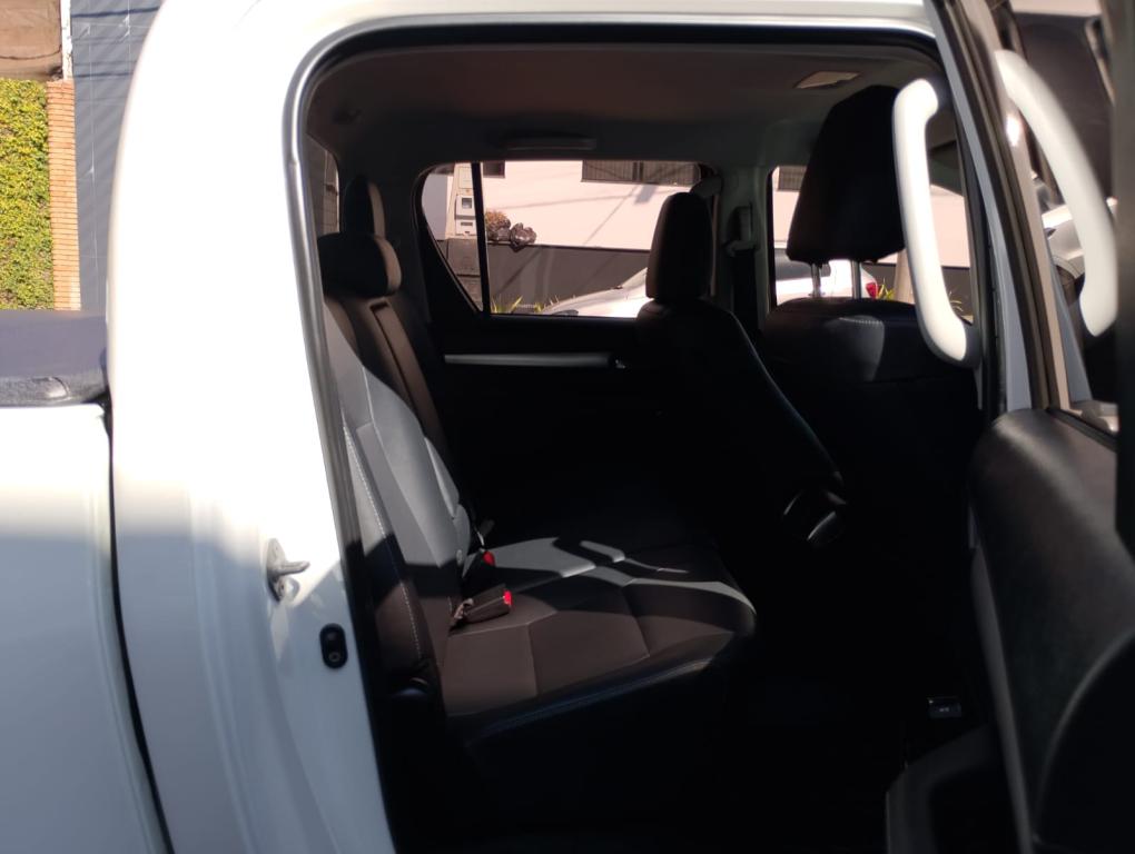 TOYOTA Hilux Caminhonete - Foto
