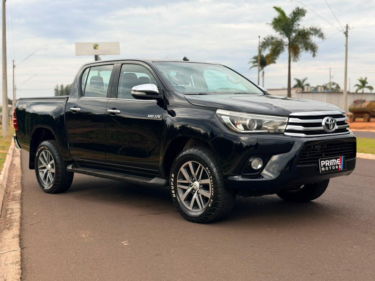 TOYOTA Hilux Caminhonete - Foto