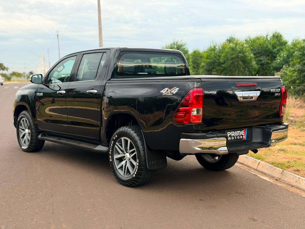TOYOTA Hilux Caminhonete - Foto