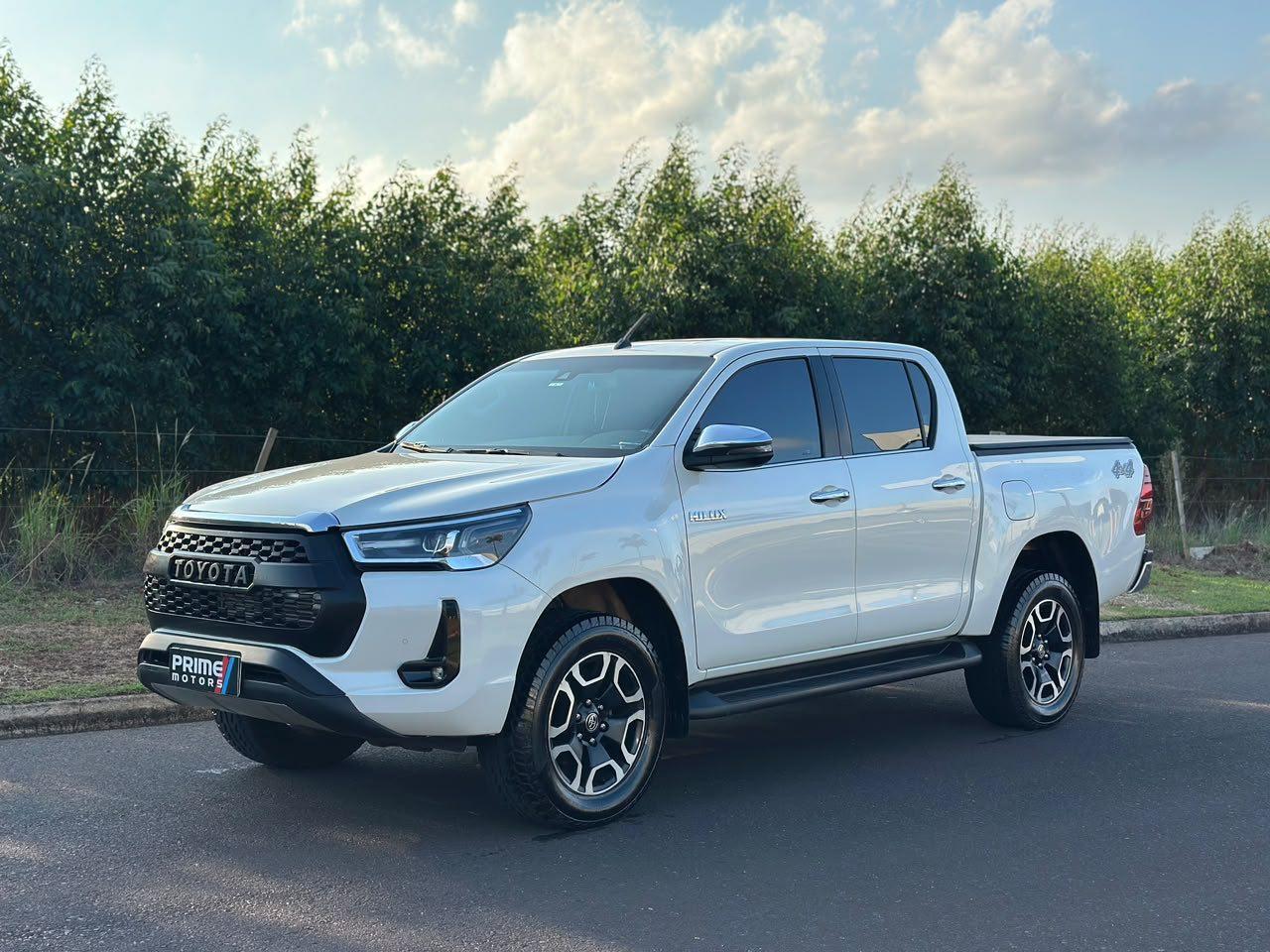 TOYOTA Hilux Caminhonete - Foto