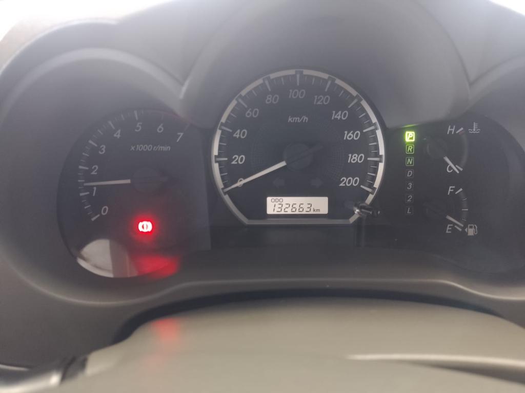 TOYOTA Hilux SW4 - Foto