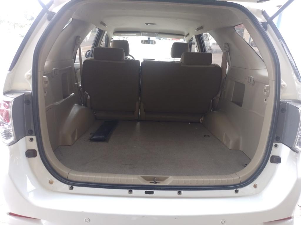 TOYOTA Hilux SW4 - Foto