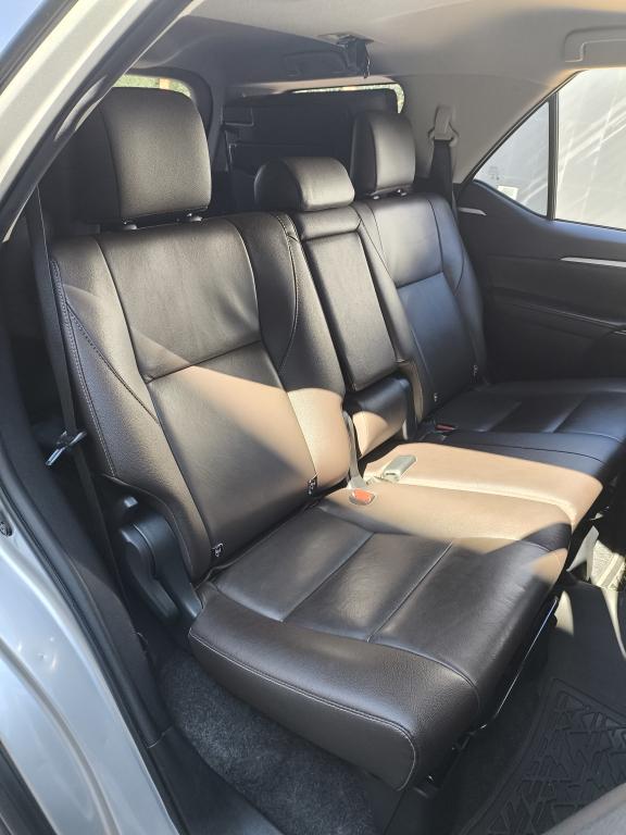 TOYOTA Hilux SW4 - Foto