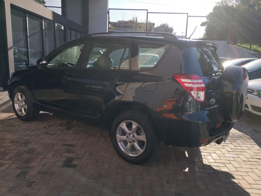 TOYOTA RAV 4 - Foto