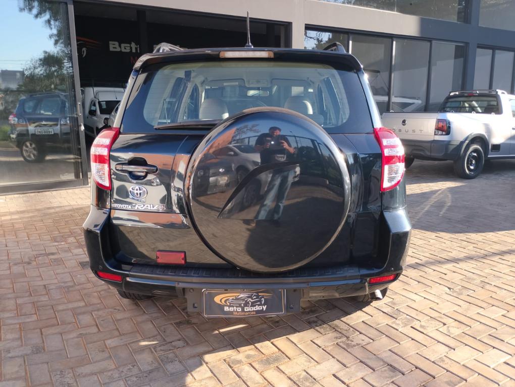 TOYOTA RAV 4 - Foto