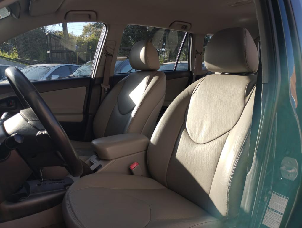 TOYOTA RAV 4 - Foto