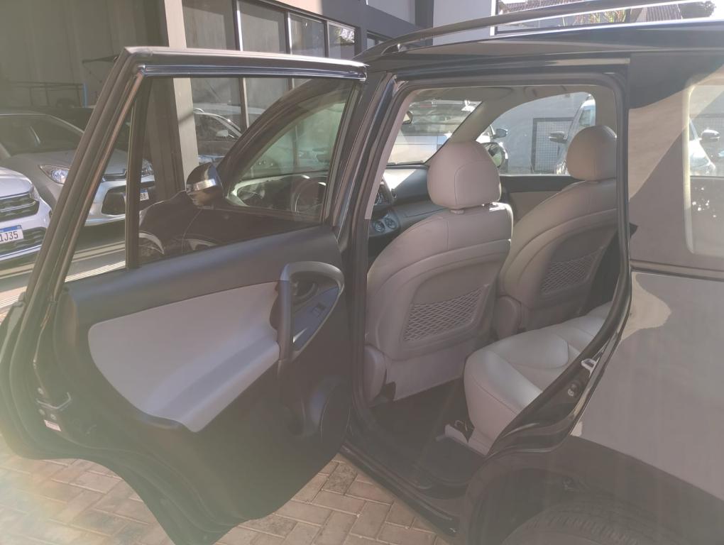 TOYOTA RAV 4 - Foto