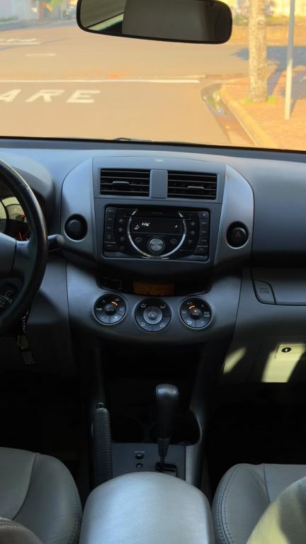 TOYOTA RAV 4 - Foto