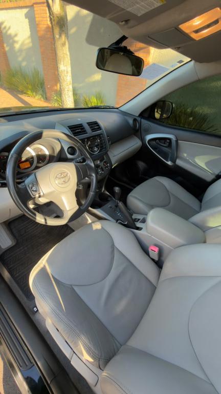 TOYOTA RAV 4 - Foto