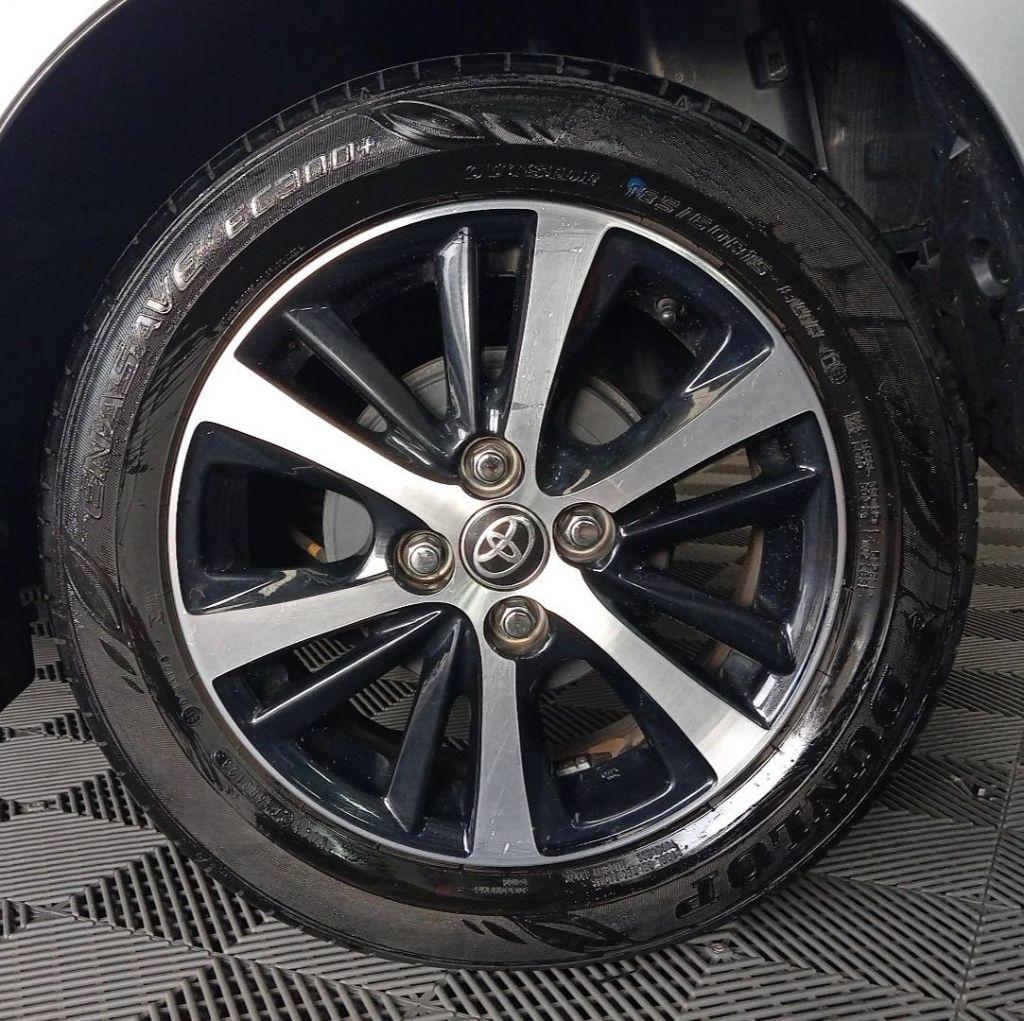 TOYOTA Yaris Hatch - Foto