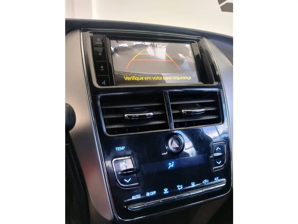 TOYOTA Yaris Hatch - Foto