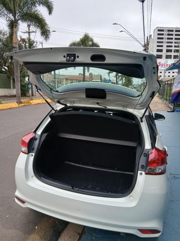 TOYOTA Yaris Hatch - Foto