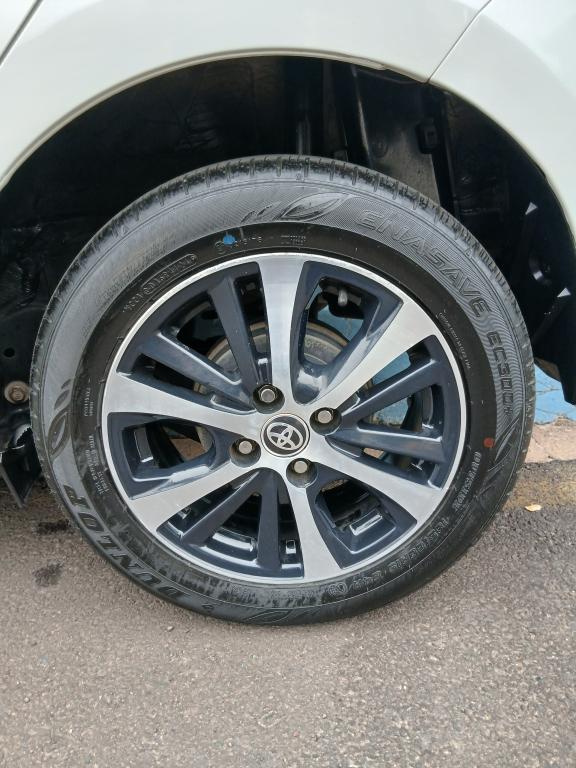TOYOTA Yaris Hatch - Foto