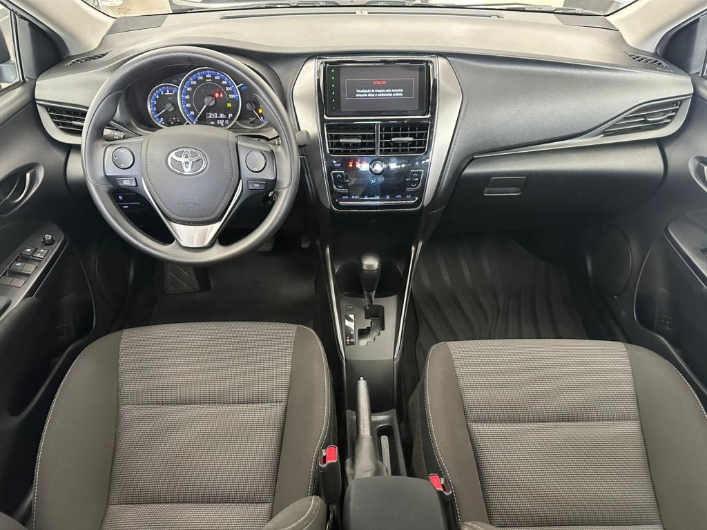 TOYOTA Yaris Sedan - Foto