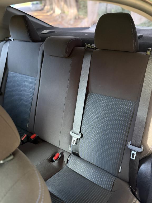 TOYOTA Yaris Sedan - Foto