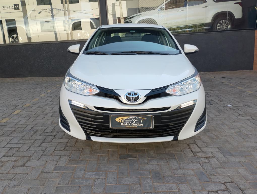 TOYOTA Yaris Sedan