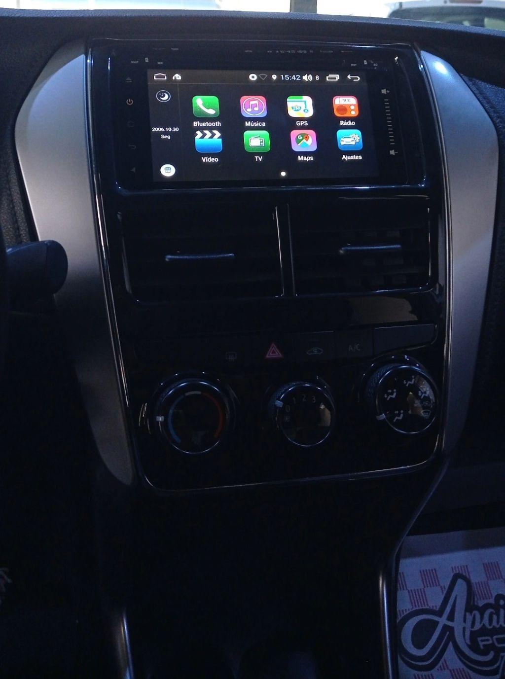 TOYOTA Yaris Sedan - Foto