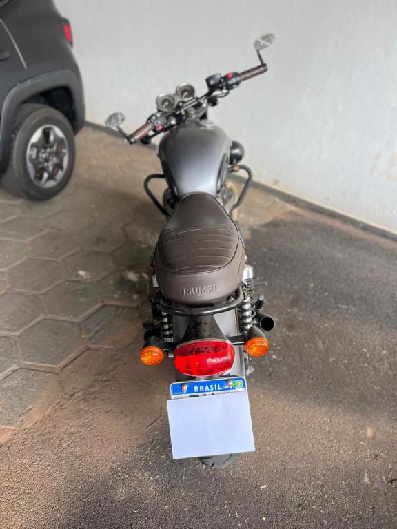 TRIUMPH Boneville T120 1200 - Foto