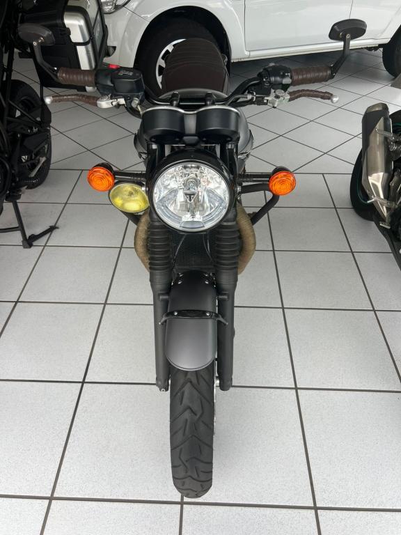 TRIUMPH Boneville T120 1200 - Foto