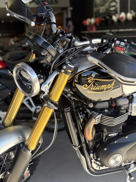 TRIUMPH Scrambler 1200 - Foto