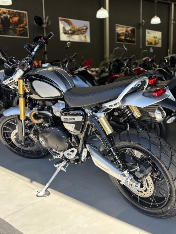 TRIUMPH Scrambler 1200 - Foto