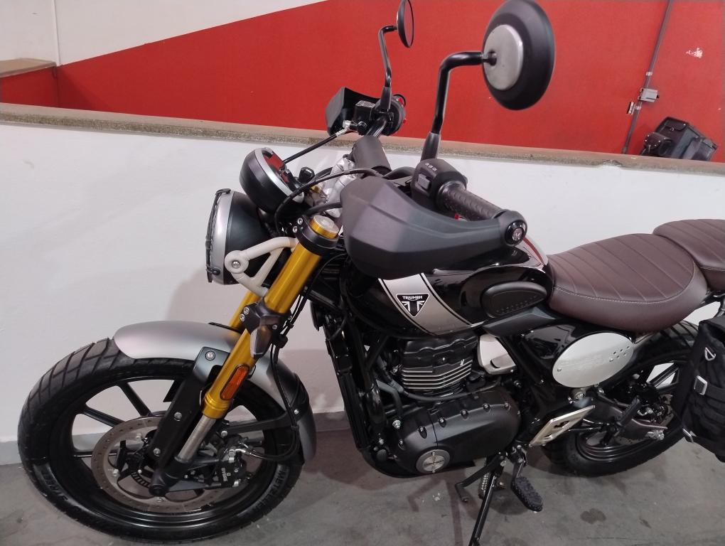 TRIUMPH Scrambler 400X - Foto