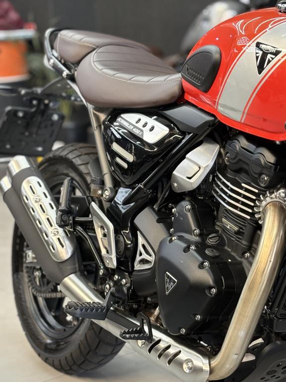 TRIUMPH Scrambler 400X - Foto
