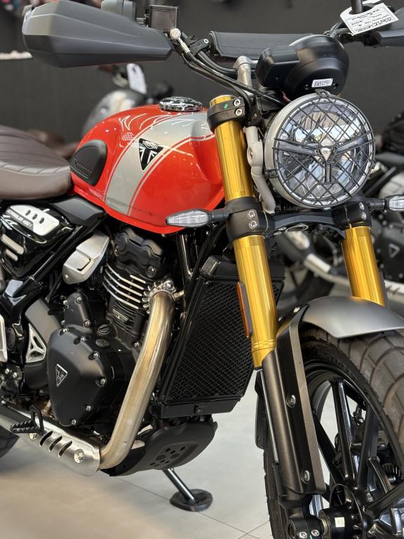 TRIUMPH Scrambler 400X - Foto
