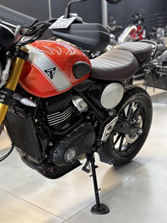 TRIUMPH Scrambler 400X - Foto