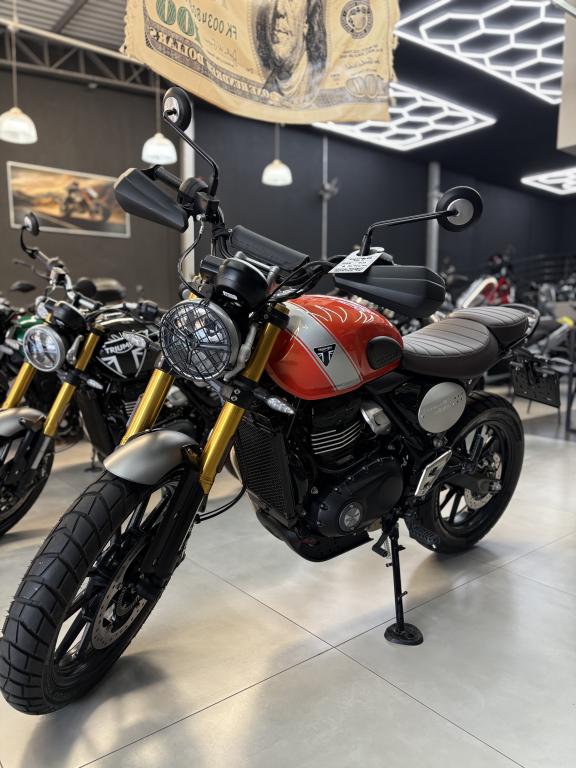 TRIUMPH Scrambler 400X - Foto