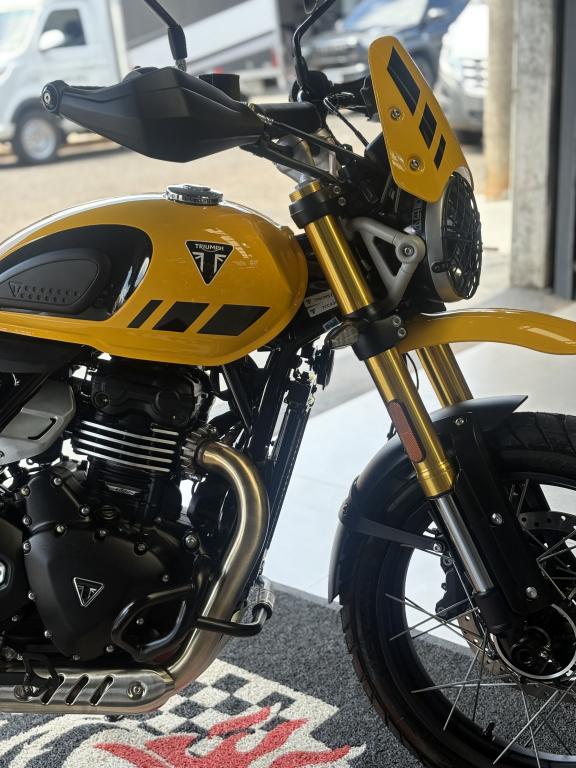 TRIUMPH Scrambler 400X - Foto