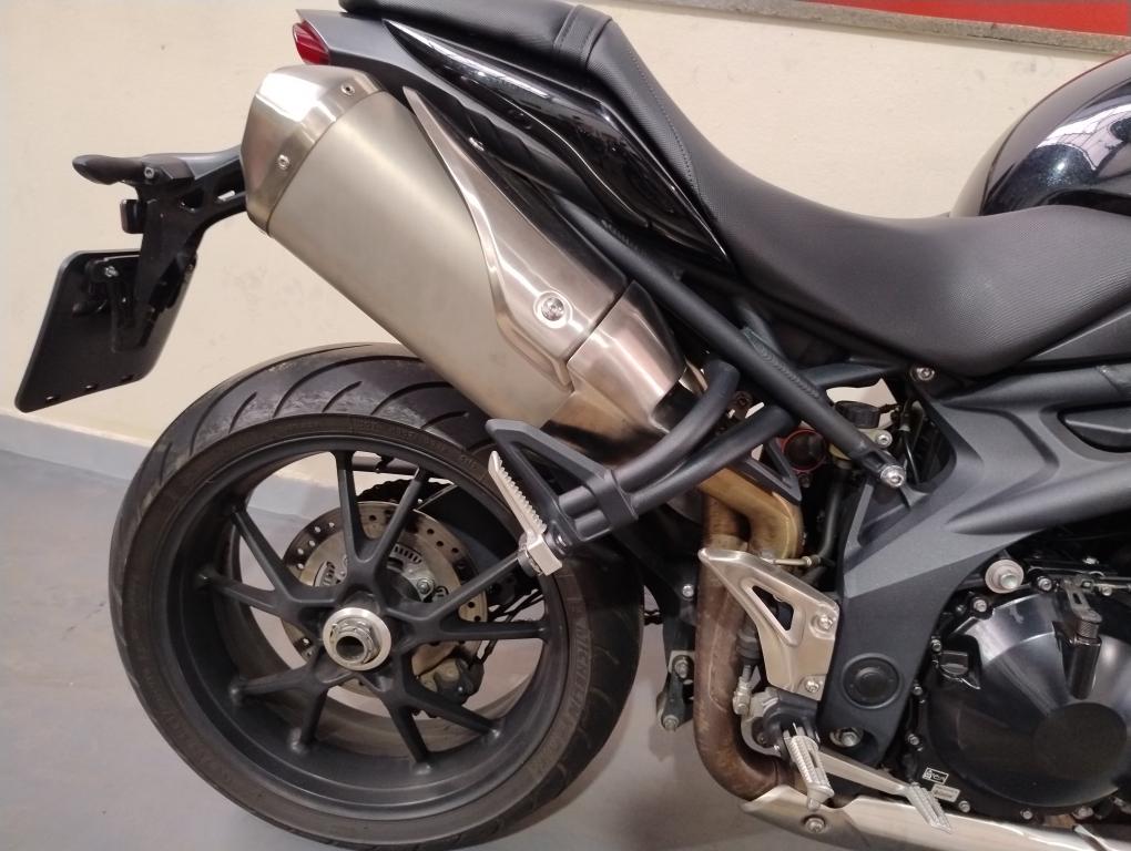 TRIUMPH Speed Triple 1050 - Foto