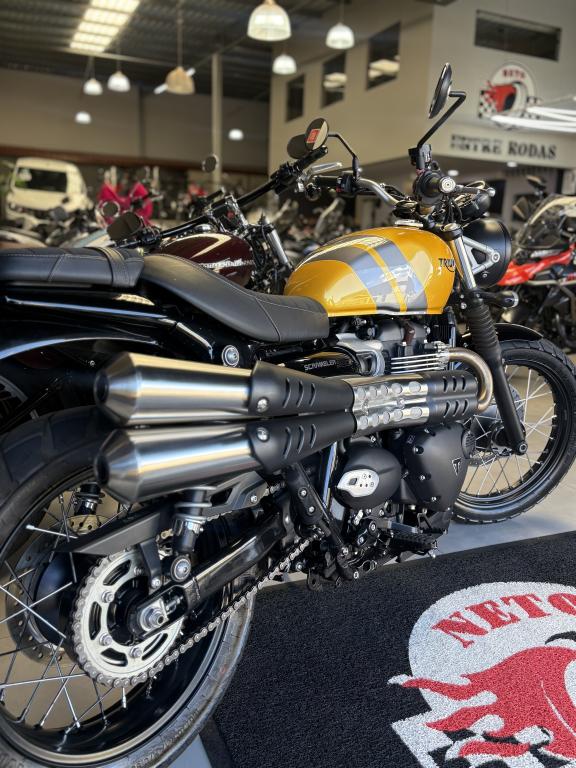 TRIUMPH Street Scrambler 900 - Foto