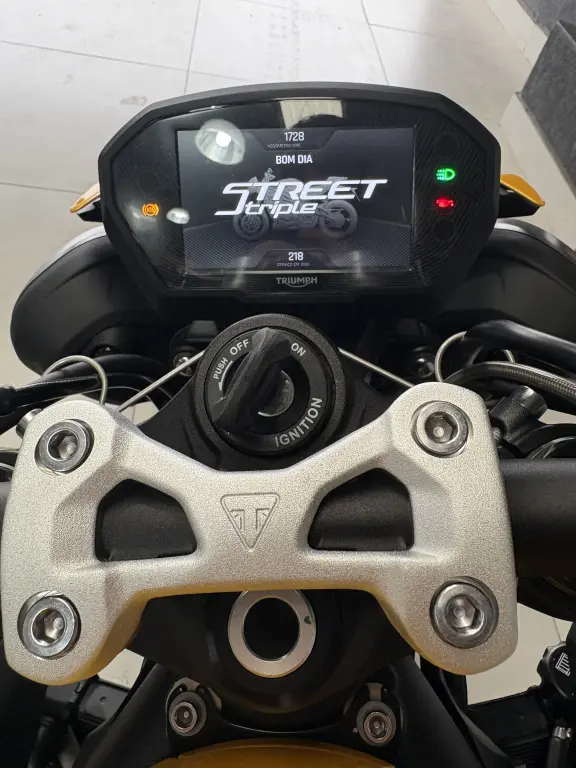 TRIUMPH Street Triple 765 - Foto