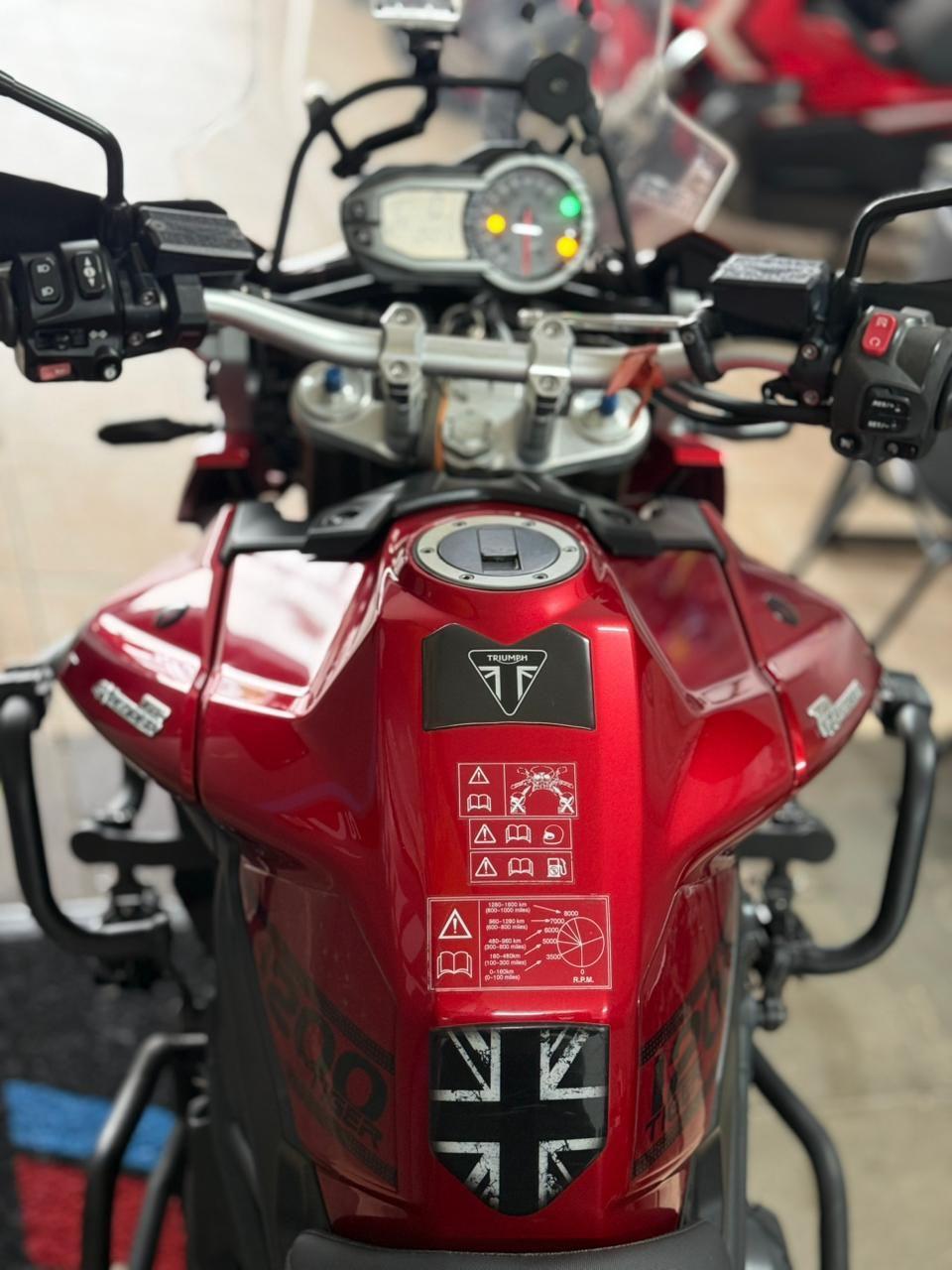 TRIUMPH Tiger 1200 - Foto