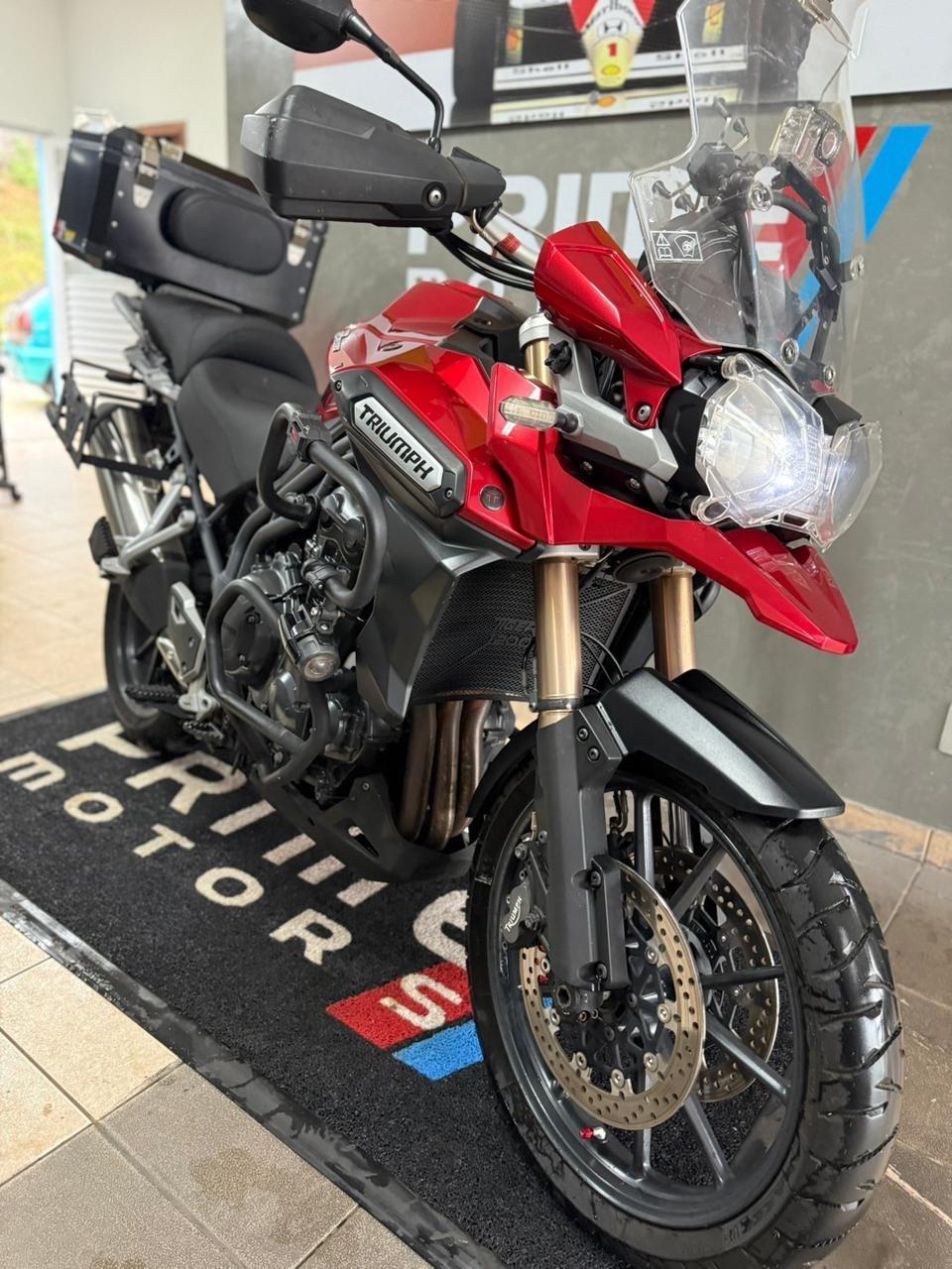 TRIUMPH Tiger 1200 - Foto