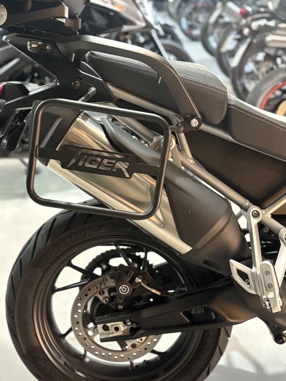 TRIUMPH Tiger 900 GT - Foto