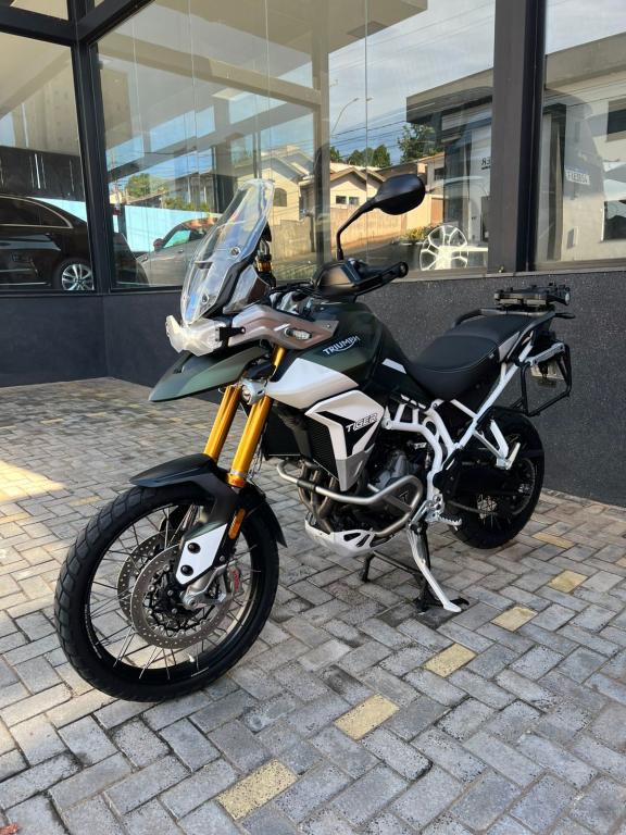 TRIUMPH Tiger 900 - Foto