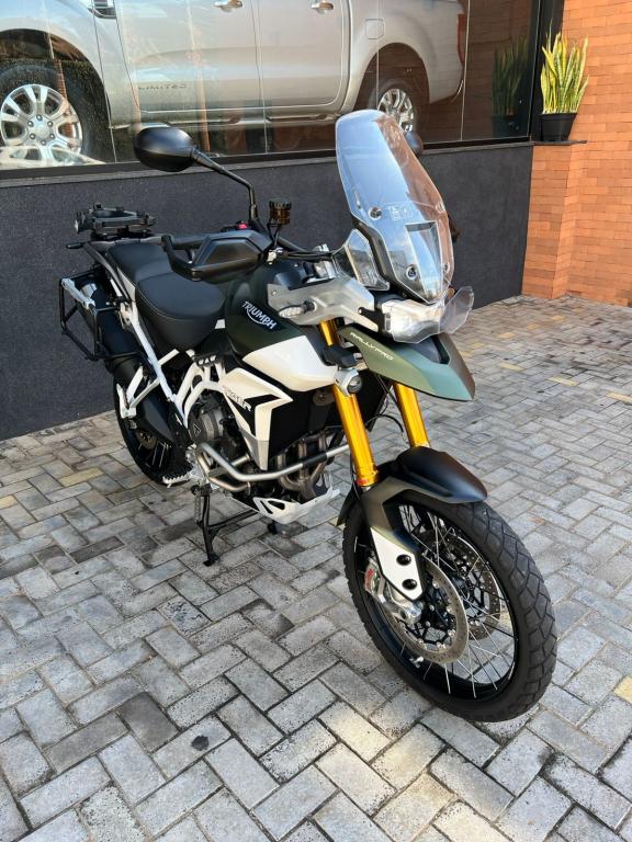 TRIUMPH Tiger 900 - Foto