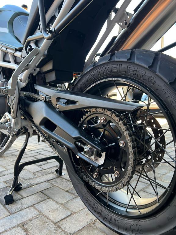 TRIUMPH Tiger 900 - Foto