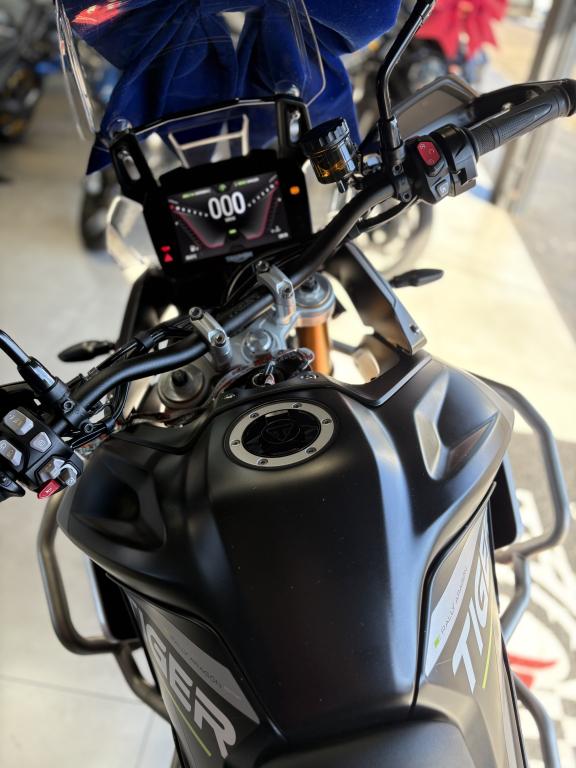 TRIUMPH Tiger 900 - Foto