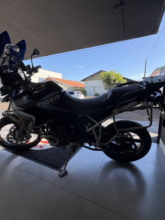 TRIUMPH Tiger 900 - Foto