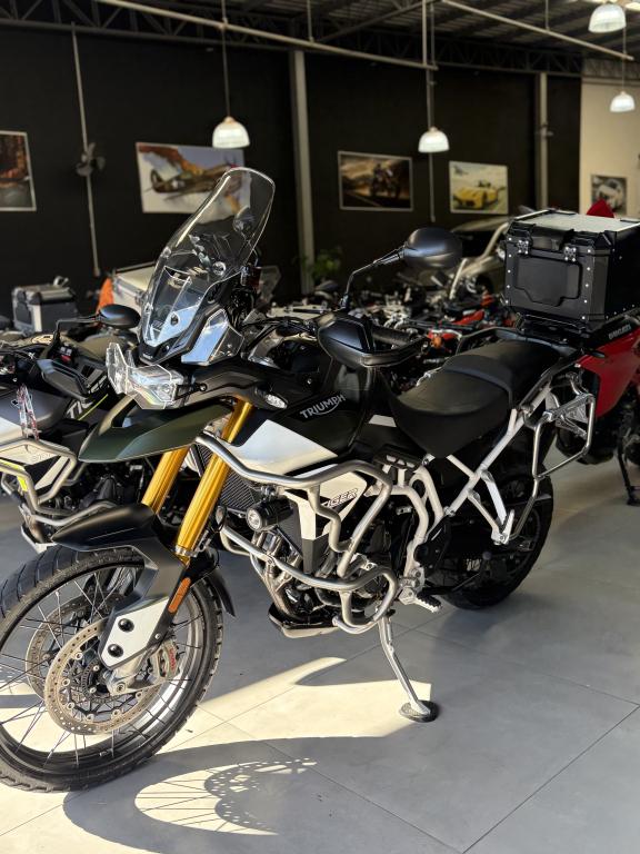 TRIUMPH Tiger 900 - Foto