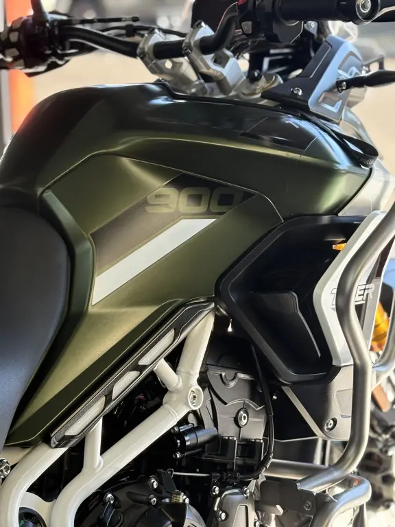 TRIUMPH Tiger 900 - Foto